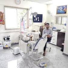 Dr M Bumb